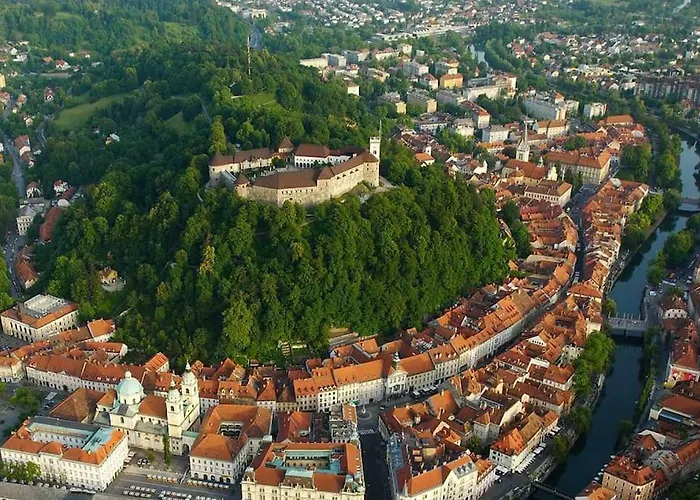 Hanna's With Free Parking Apartman *